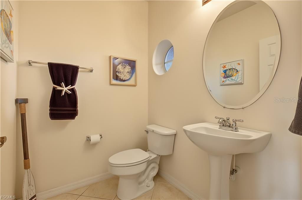 For Sale: $220,000 (3 beds, 2 baths, 1611 Square Feet)