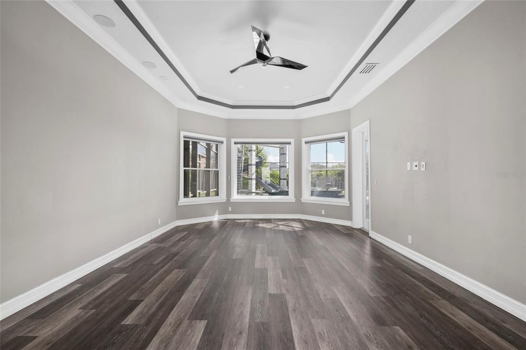 For Sale: $2,899,000 (7 beds, 8 baths, 7042 Square Feet)