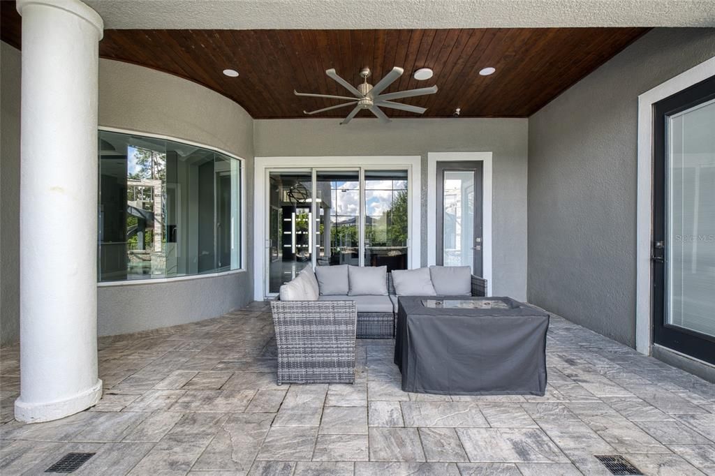 For Sale: $2,899,000 (7 beds, 8 baths, 7042 Square Feet)
