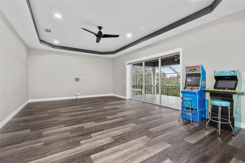 For Sale: $2,899,000 (7 beds, 8 baths, 7042 Square Feet)