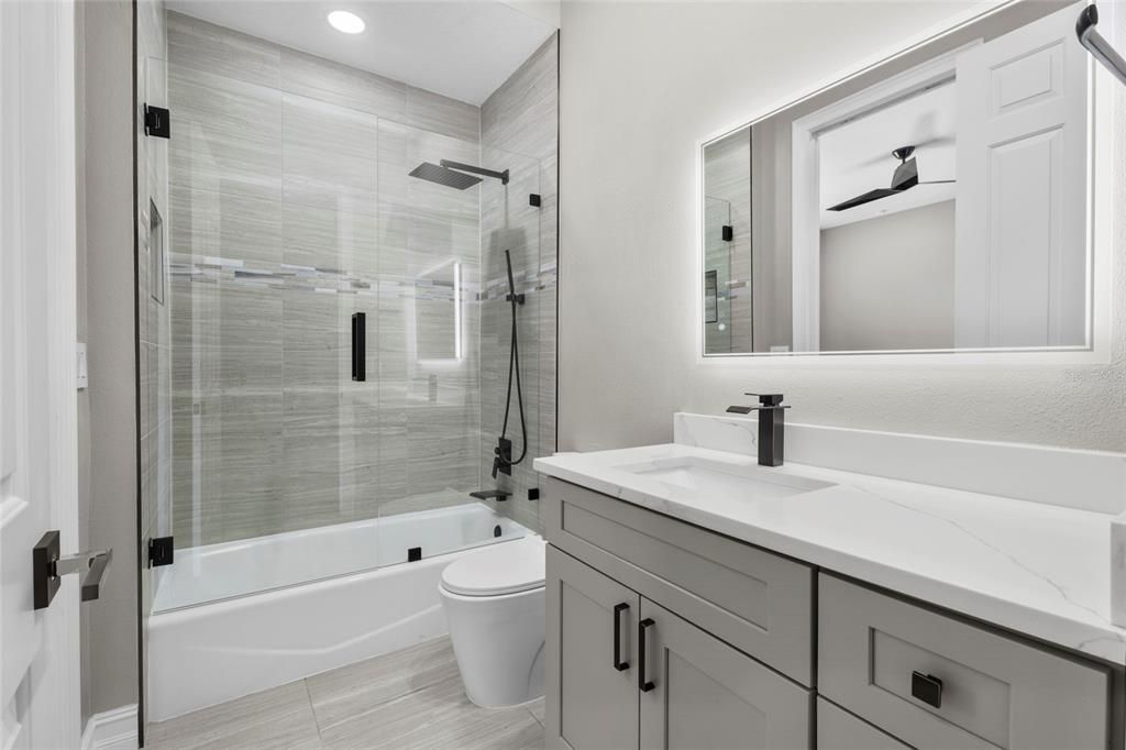 For Sale: $2,899,000 (7 beds, 8 baths, 7042 Square Feet)