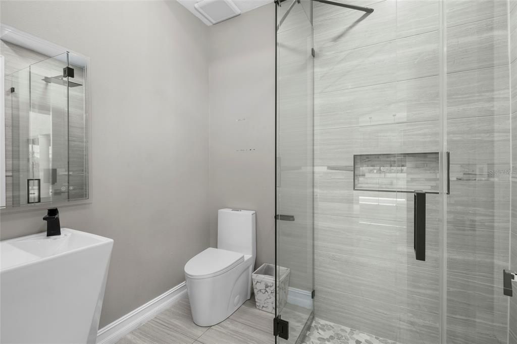 For Sale: $2,899,000 (7 beds, 8 baths, 7042 Square Feet)