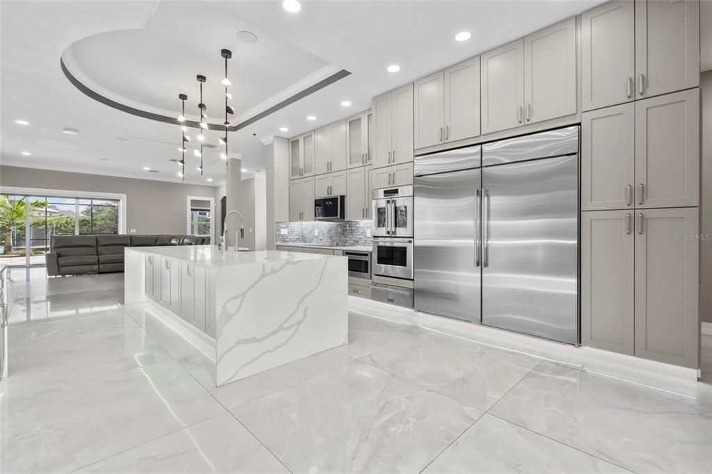 For Sale: $2,899,000 (7 beds, 8 baths, 7042 Square Feet)