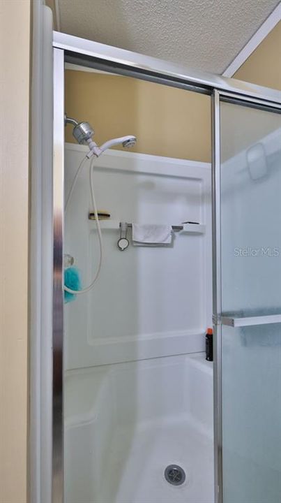 For Sale: $375,000 (2 beds, 2 baths, 1227 Square Feet)