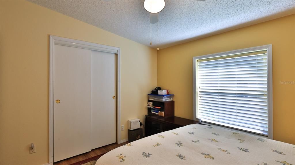 For Sale: $375,000 (2 beds, 2 baths, 1227 Square Feet)