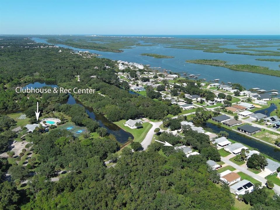 For Sale: $375,000 (2 beds, 2 baths, 1227 Square Feet)