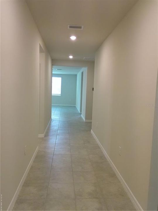 For Rent: $1,995 (4 beds, 2 baths, 1840 Square Feet)