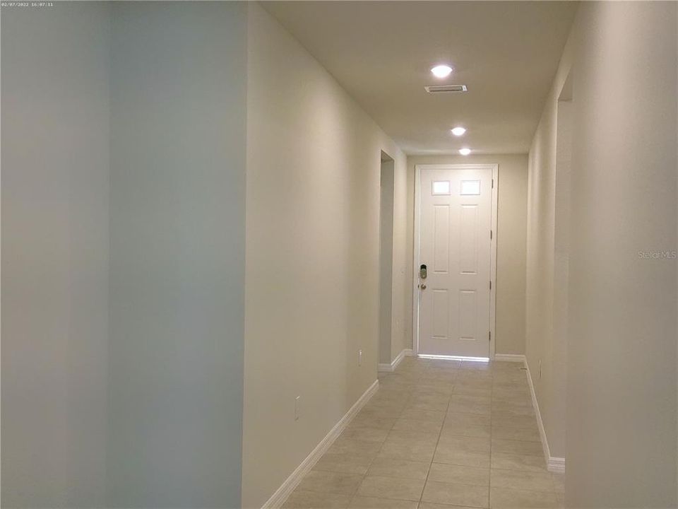 For Rent: $1,995 (4 beds, 2 baths, 1840 Square Feet)