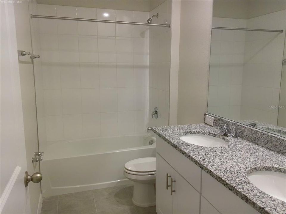For Rent: $1,995 (4 beds, 2 baths, 1840 Square Feet)