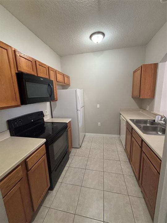For Rent: $1,695 (3 beds, 2 baths, 1000 Square Feet)