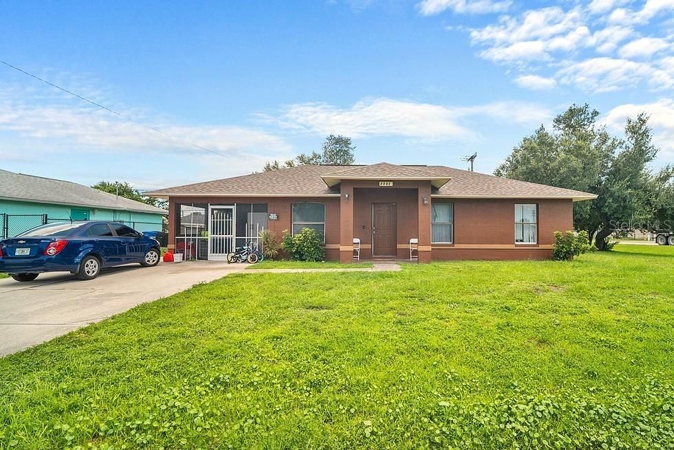 На продажу: $214,900 (4 спален, 2 ванн, 1311 Квадратных фут)