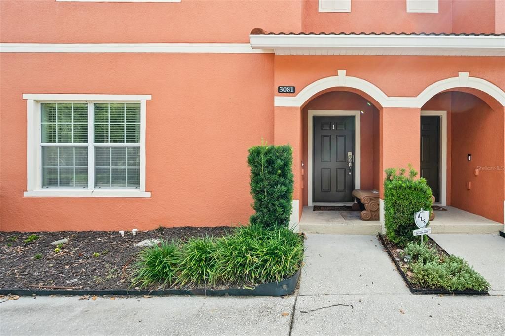 For Sale: $365,000 (4 beds, 3 baths, 1902 Square Feet)