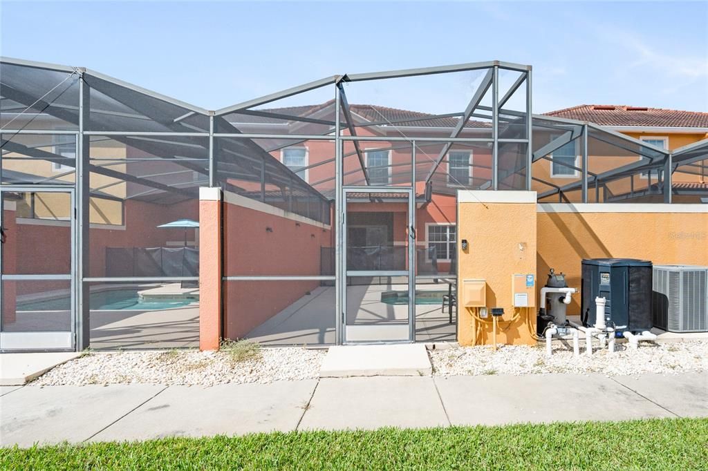 For Sale: $365,000 (4 beds, 3 baths, 1902 Square Feet)