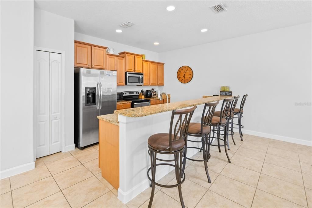For Sale: $365,000 (4 beds, 3 baths, 1902 Square Feet)