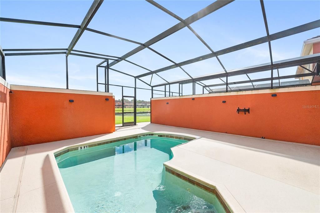 For Sale: $365,000 (4 beds, 3 baths, 1902 Square Feet)