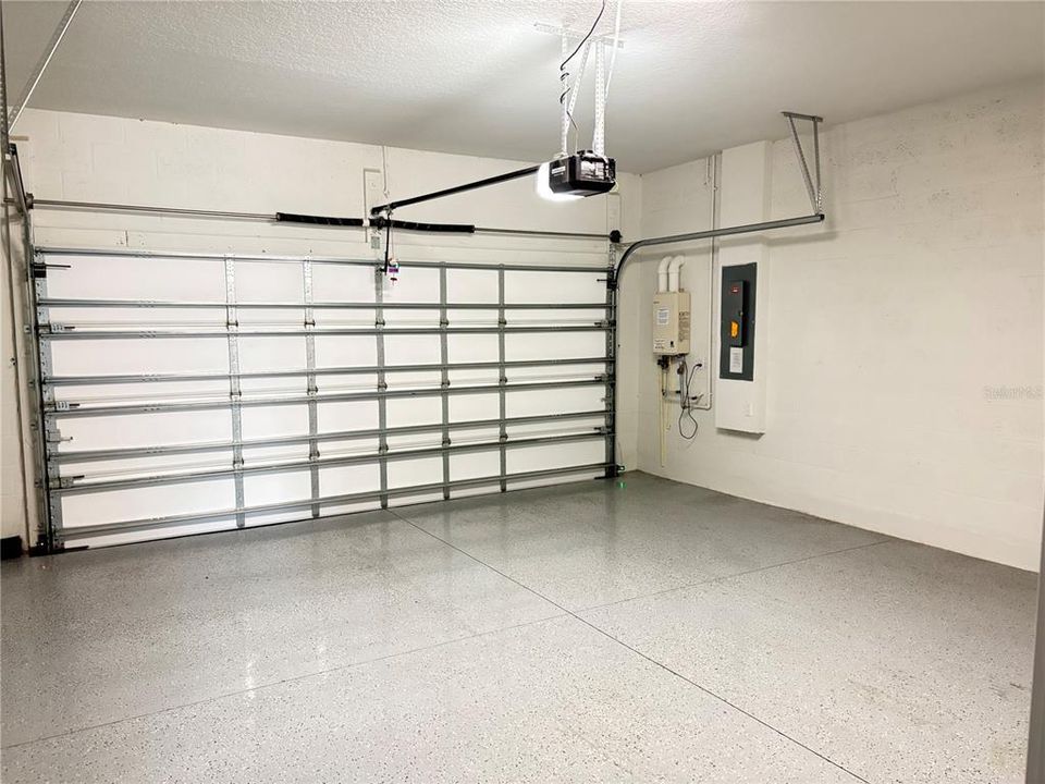 For Rent: $4,200 (3 beds, 2 baths, 1772 Square Feet)