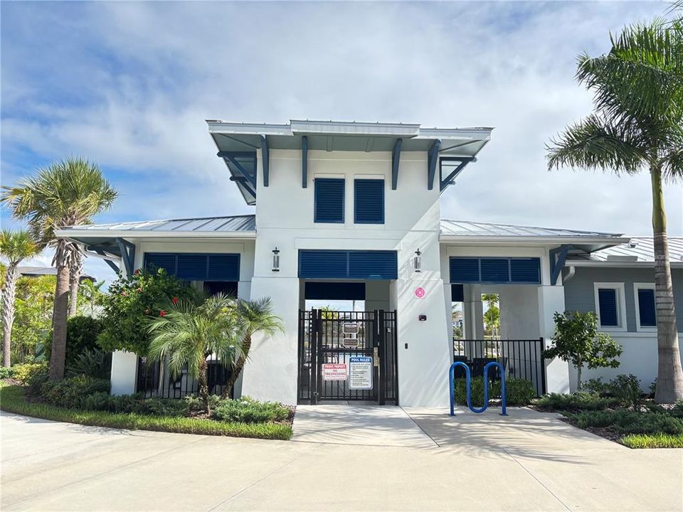 For Rent: $4,200 (3 beds, 2 baths, 1772 Square Feet)