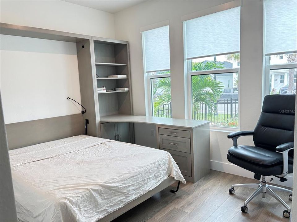 For Rent: $4,200 (3 beds, 2 baths, 1772 Square Feet)
