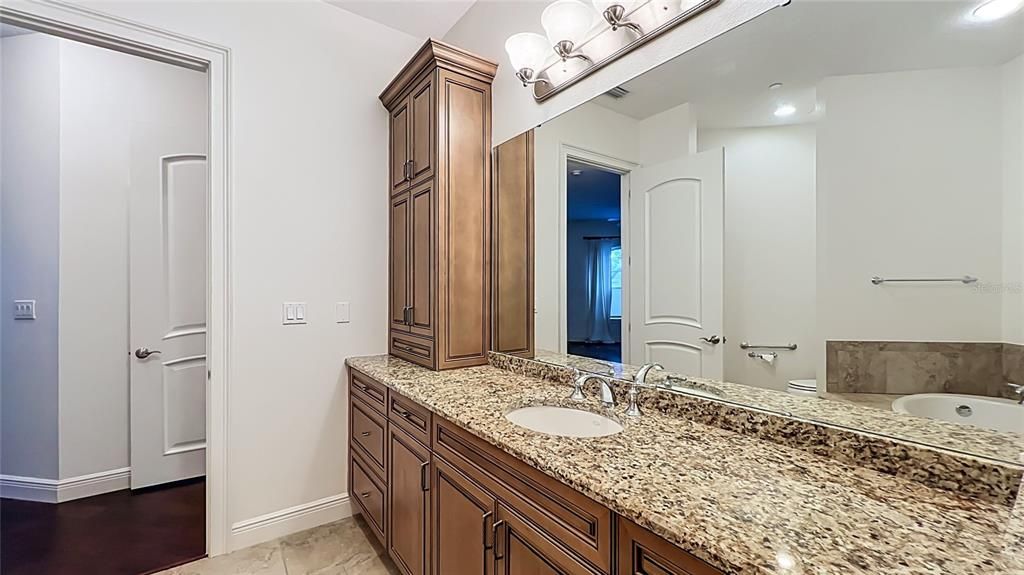 For Rent: $5,700 (3 beds, 3 baths, 2860 Square Feet)