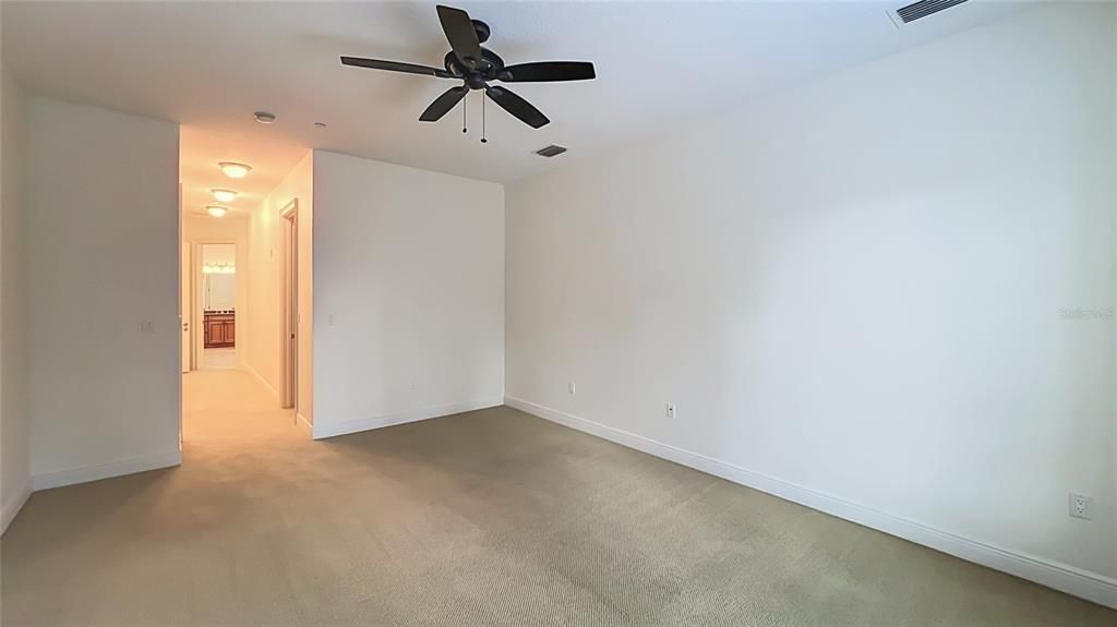 For Rent: $5,700 (3 beds, 3 baths, 2860 Square Feet)