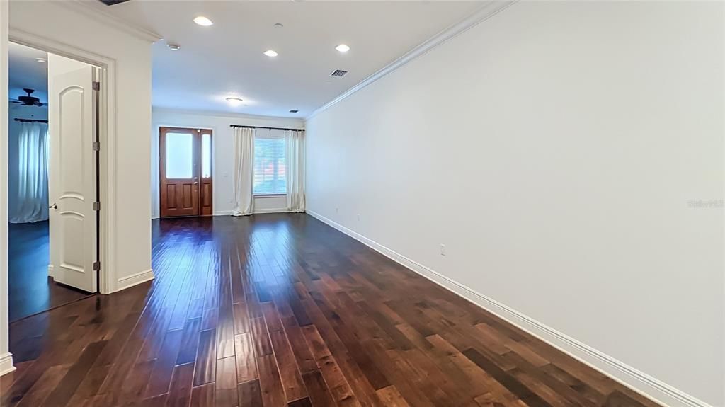 For Rent: $5,700 (3 beds, 3 baths, 2860 Square Feet)