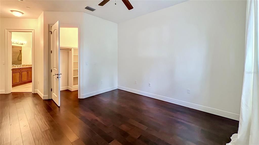 For Rent: $5,700 (3 beds, 3 baths, 2860 Square Feet)