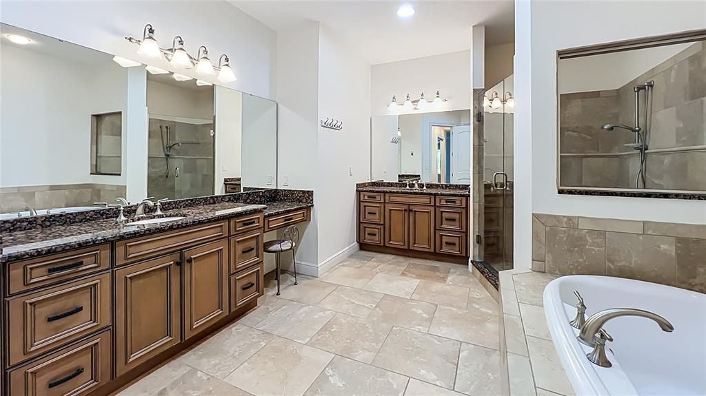 For Rent: $5,700 (3 beds, 3 baths, 2860 Square Feet)