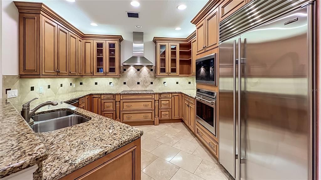 For Rent: $5,700 (3 beds, 3 baths, 2860 Square Feet)