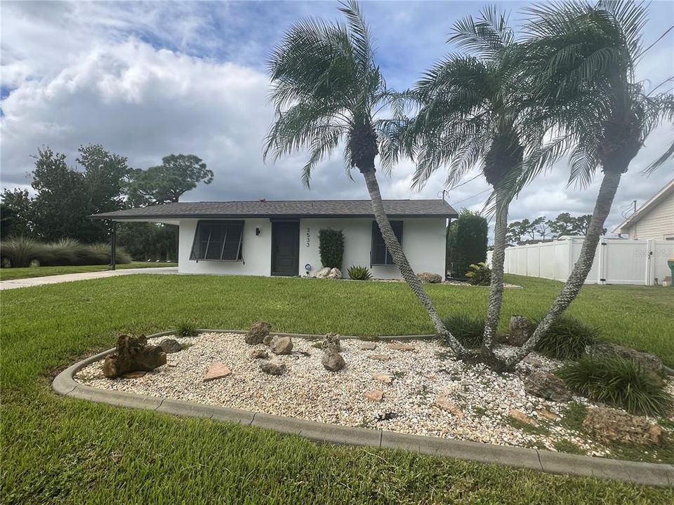 For Rent: $1,500 (2 beds, 2 baths, 914 Square Feet)