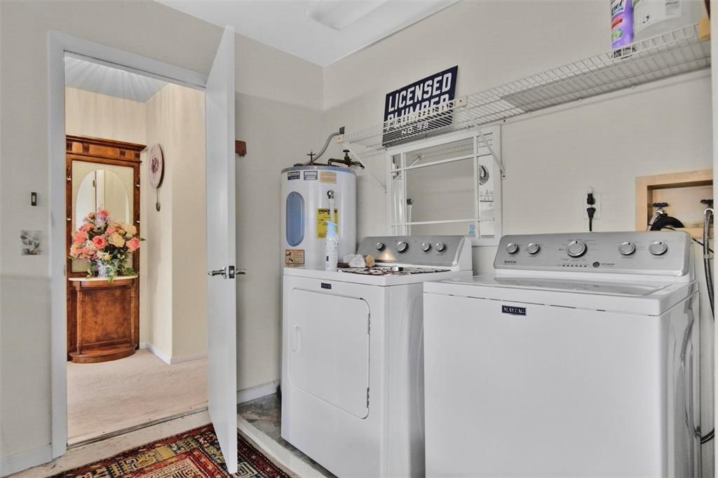 For Sale: $559,000 (3 beds, 2 baths, 1382 Square Feet)