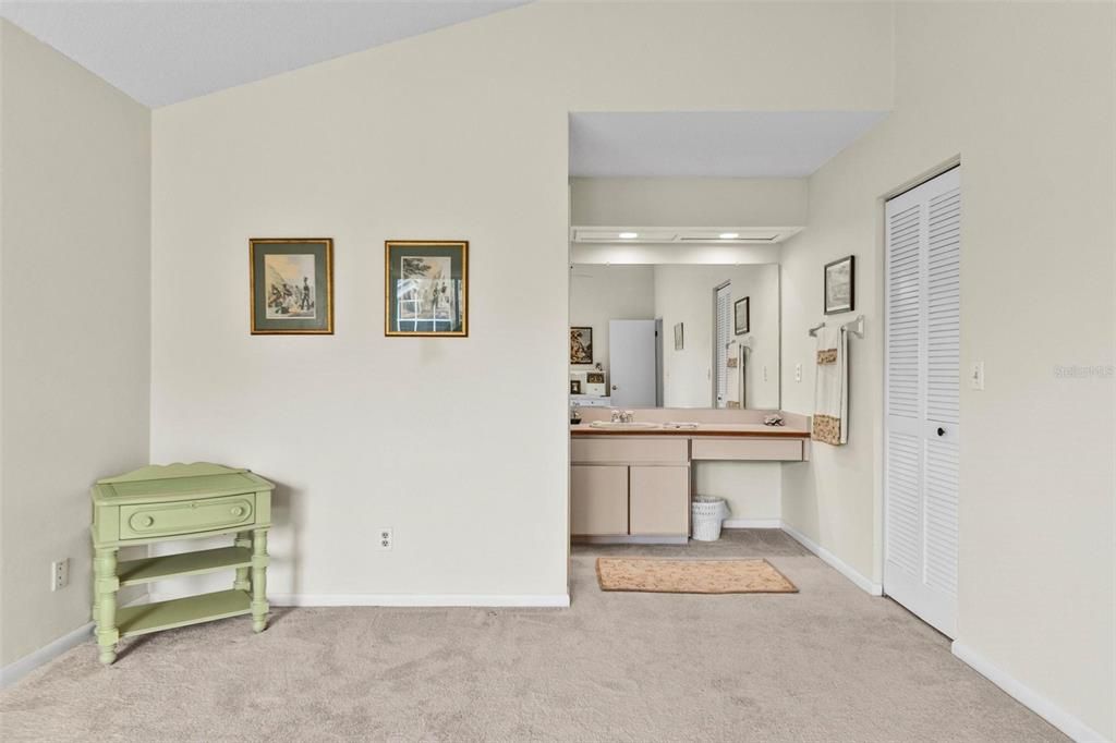 For Sale: $559,000 (3 beds, 2 baths, 1382 Square Feet)