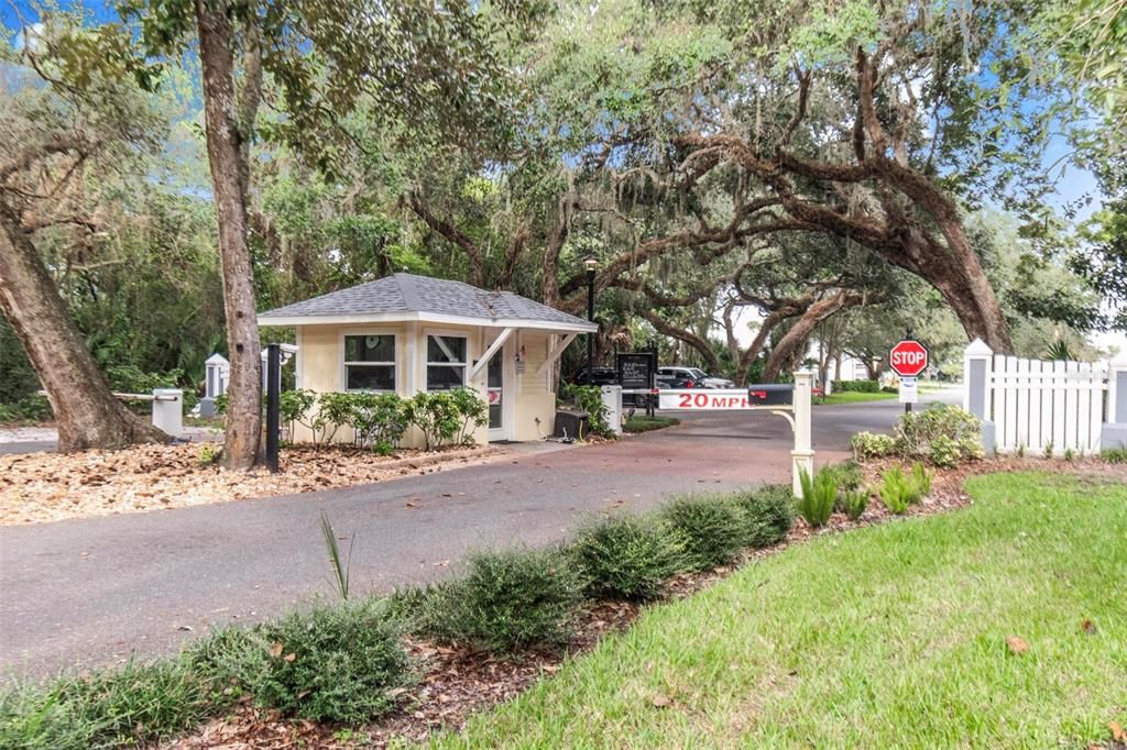 For Sale: $559,000 (3 beds, 2 baths, 1382 Square Feet)