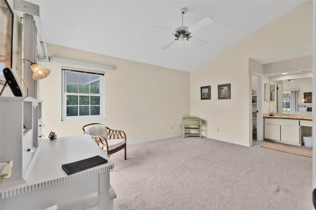 For Sale: $559,000 (3 beds, 2 baths, 1382 Square Feet)