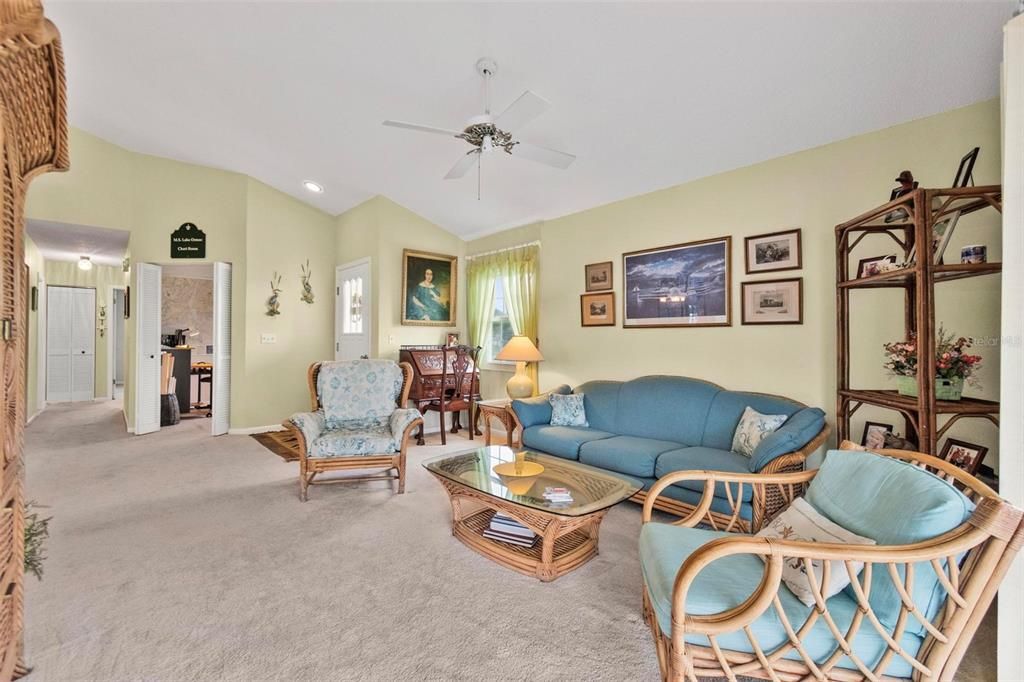 For Sale: $559,000 (3 beds, 2 baths, 1382 Square Feet)
