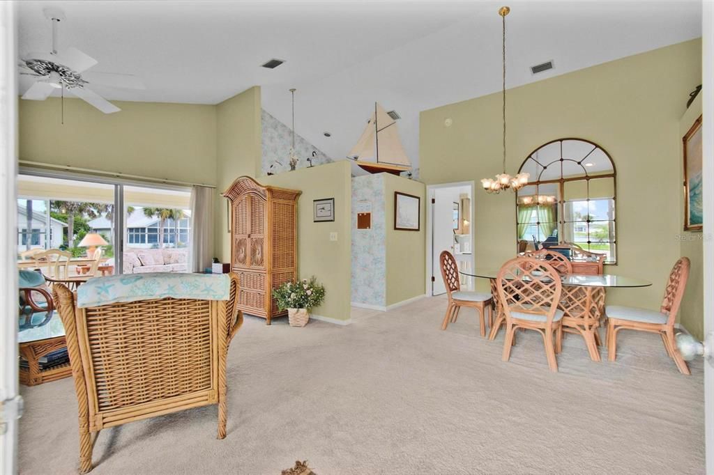 For Sale: $559,000 (3 beds, 2 baths, 1382 Square Feet)