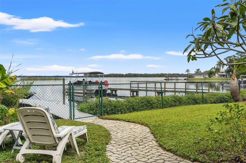 На продажу: $625,000 (4 спален, 2 ванн, 2064 Квадратных фут)