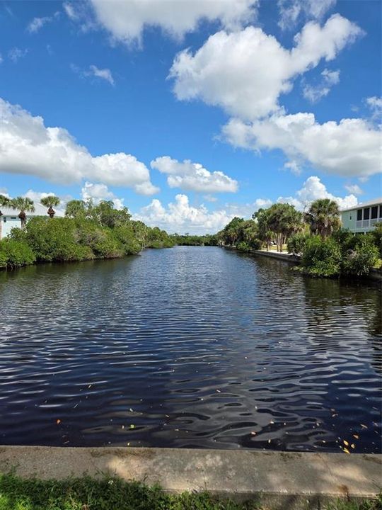 En Venta: $79,900 (0.42 acres)
