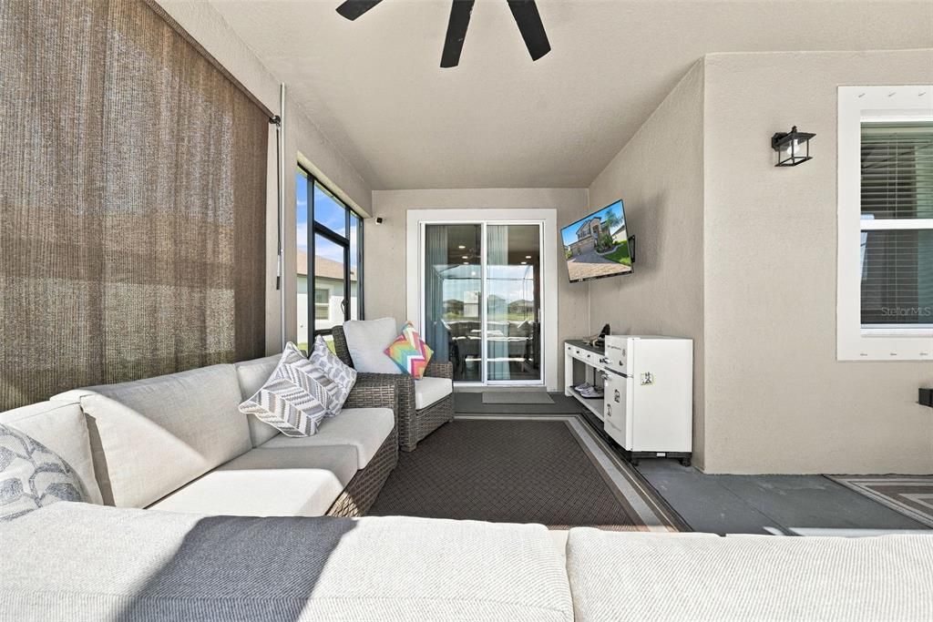 For Sale: $575,000 (6 beds, 4 baths, 3566 Square Feet)