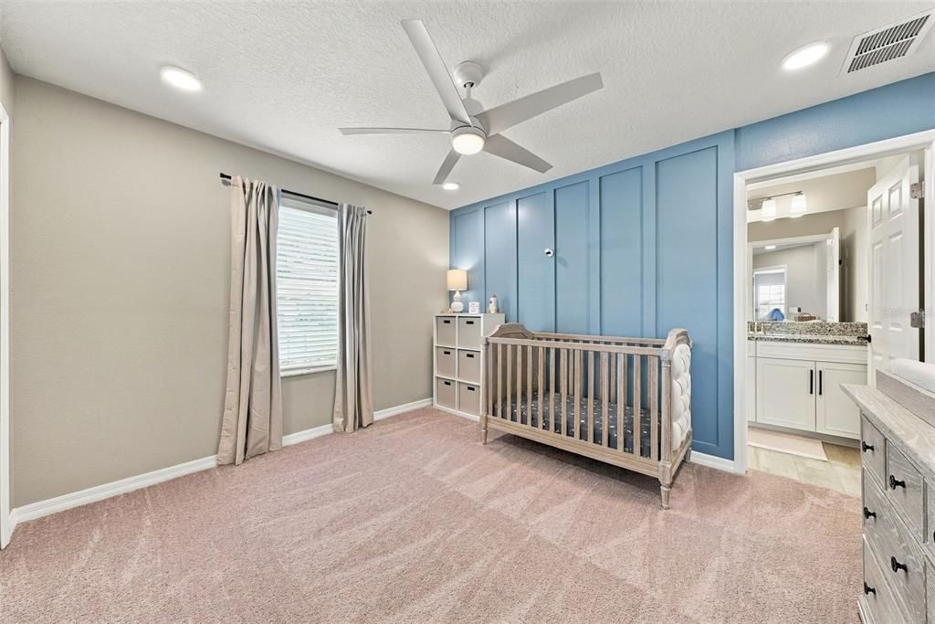 For Sale: $575,000 (6 beds, 4 baths, 3566 Square Feet)