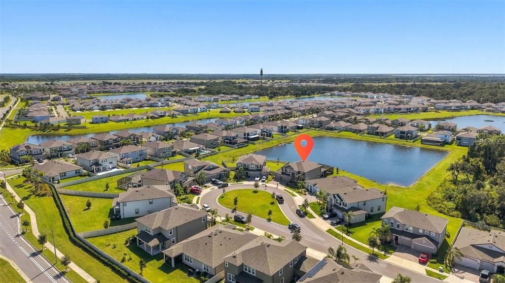 For Sale: $575,000 (6 beds, 4 baths, 3566 Square Feet)
