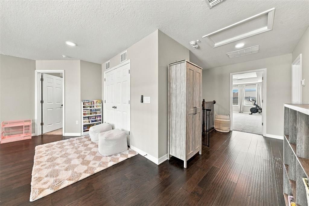 For Sale: $575,000 (6 beds, 4 baths, 3566 Square Feet)