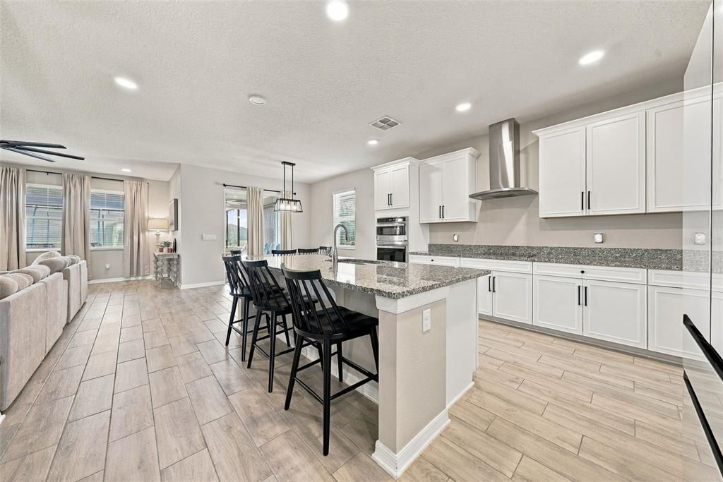 For Sale: $575,000 (6 beds, 4 baths, 3566 Square Feet)