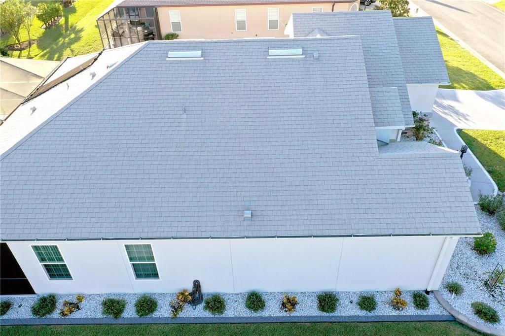 For Sale: $549,900 (3 beds, 2 baths, 1895 Square Feet)