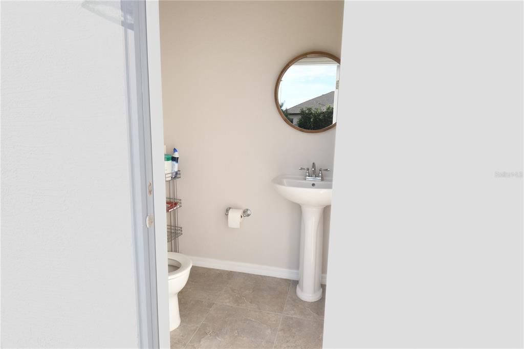 For Sale: $549,900 (3 beds, 2 baths, 1895 Square Feet)