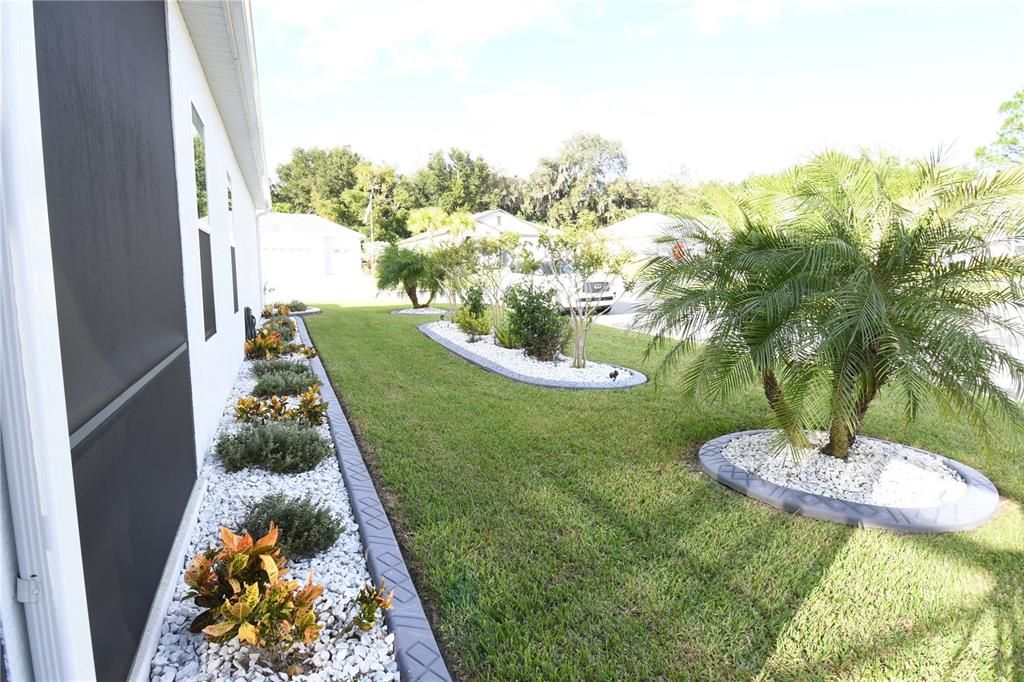 For Sale: $549,900 (3 beds, 2 baths, 1895 Square Feet)