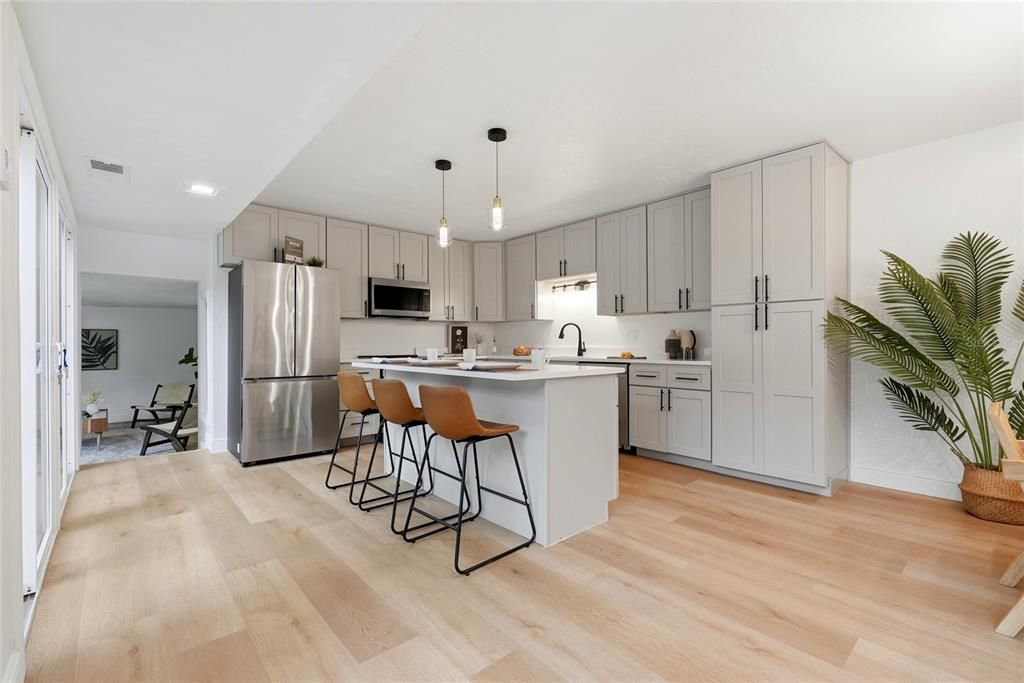 En Venta: $499,900 (4 camas, 2 baños, 2416 Pies cuadrados)