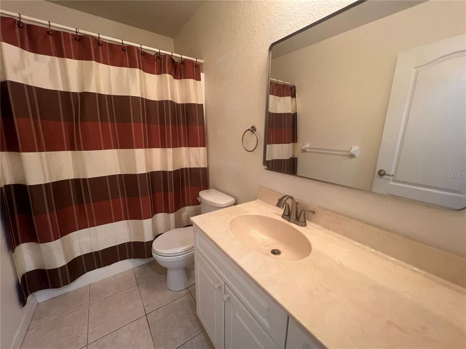 В аренду: $2,350 (3 спален, 2 ванн, 1249 Квадратных фут)