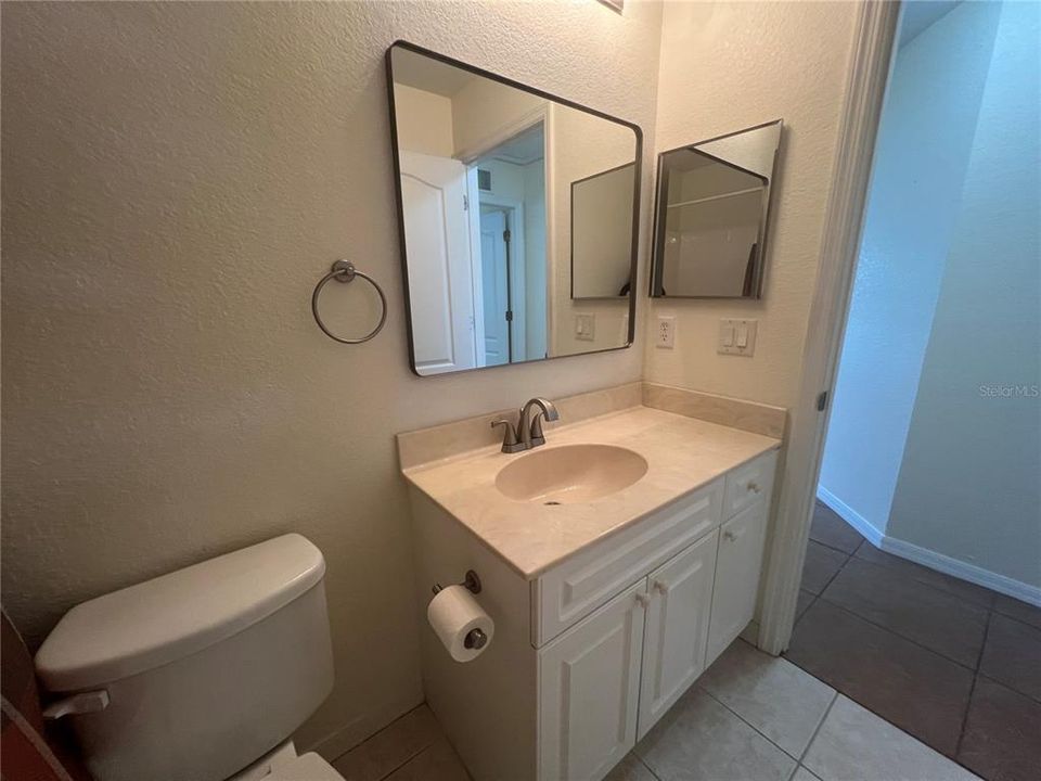 В аренду: $2,350 (3 спален, 2 ванн, 1249 Квадратных фут)