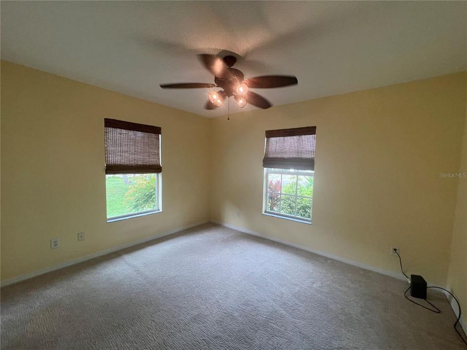 В аренду: $2,350 (3 спален, 2 ванн, 1249 Квадратных фут)