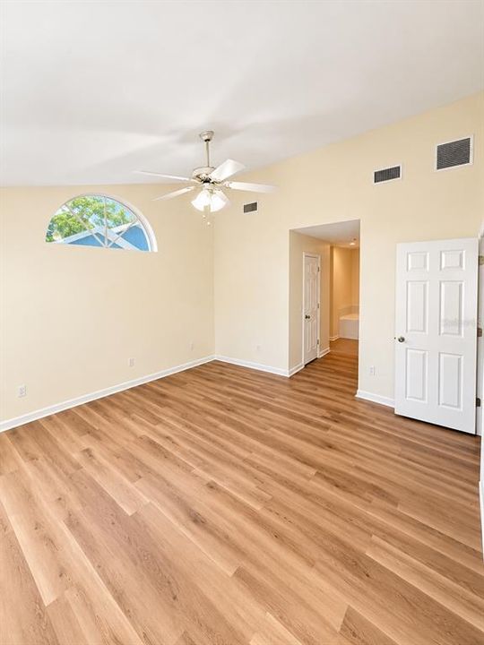 En Venta: $349,000 (3 camas, 2 baños, 1642 Pies cuadrados)